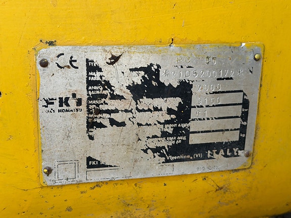 Komatsu PC95 29 of 30