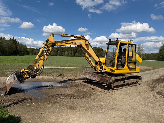 Komatsu PC95 3 of 30