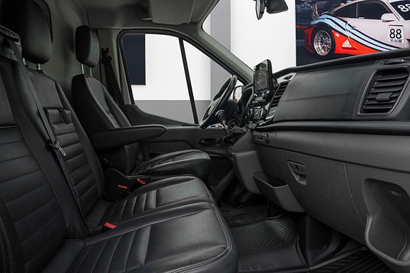 Ford Transit 11 of 25