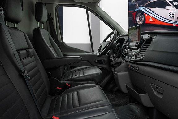 Ford Transit 12 of 25
