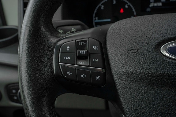 Ford Transit 16 of 25