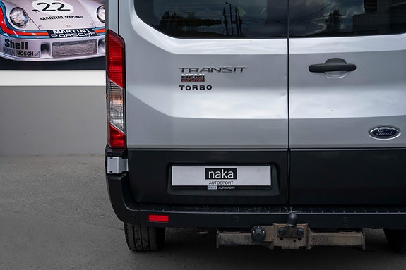 Ford Transit 8 of 25
