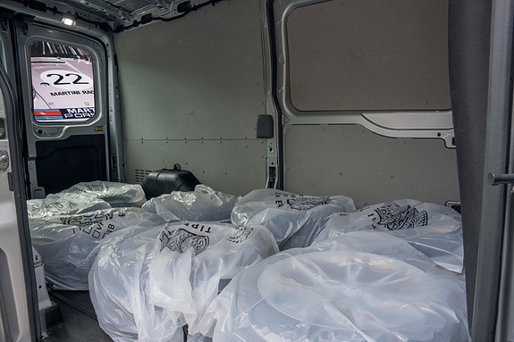 Ford Transit 24 of 25