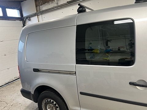 Volkswagen Caddy Maxi 10 of 25
