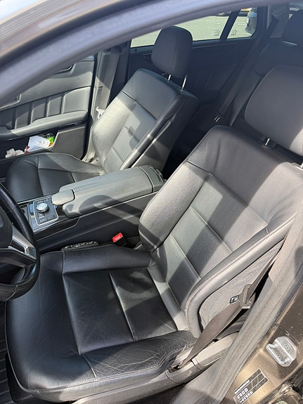 Mercedes-Benz E250 19 of 30