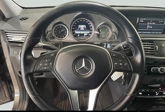 Mercedes-Benz E250 21 of 30