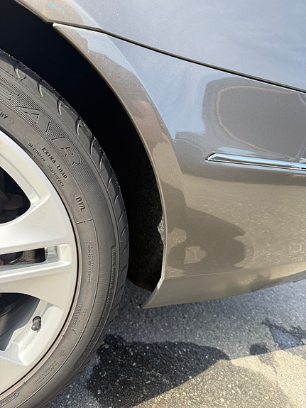 Mercedes-Benz E250 11 of 30