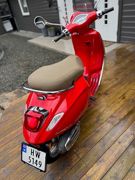 Vespa Primavera 50 4 of 7