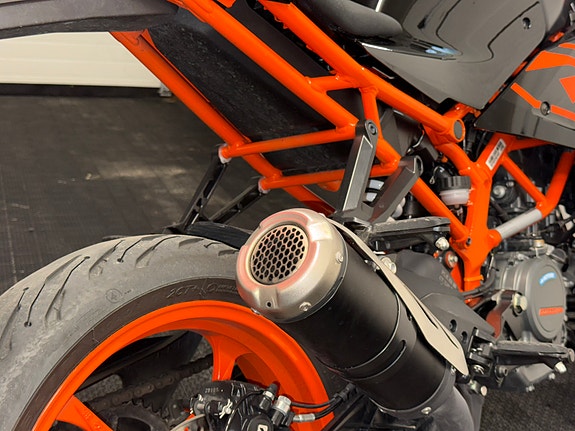 KTM RC125 8 of 12