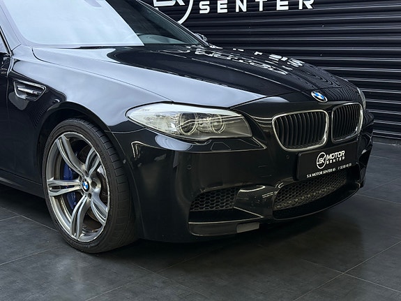 BMW M5 4 of 5