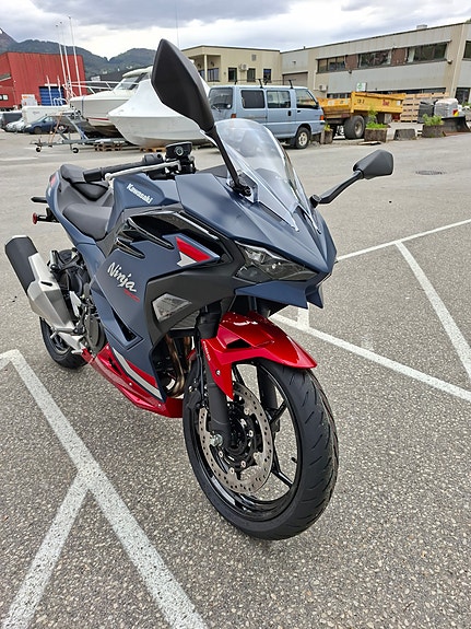 Kawasaki Ninja 500 SE 3 of 12
