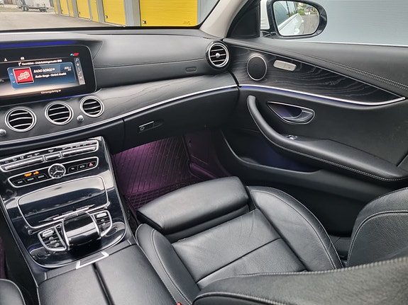 Mercedes-Benz E-Klasse 9 of 30