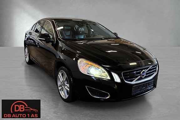 Volvo S60 3 of 5