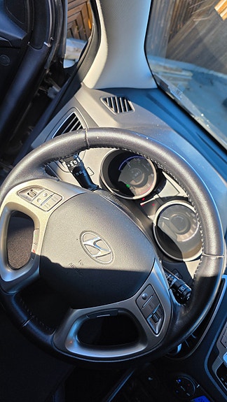 Hyundai ix35 8 of 30