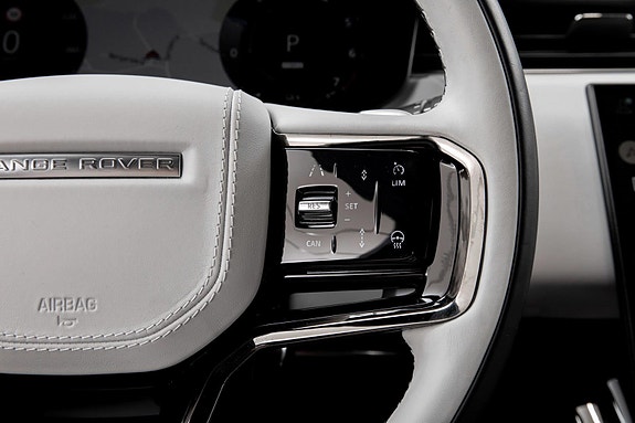 Land Rover Range Rover Sport 15 of 30