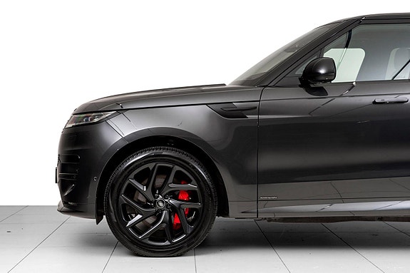 Land Rover Range Rover Sport 29 of 30