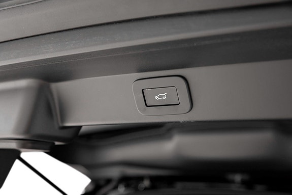 Land Rover Range Rover Sport 28 of 30