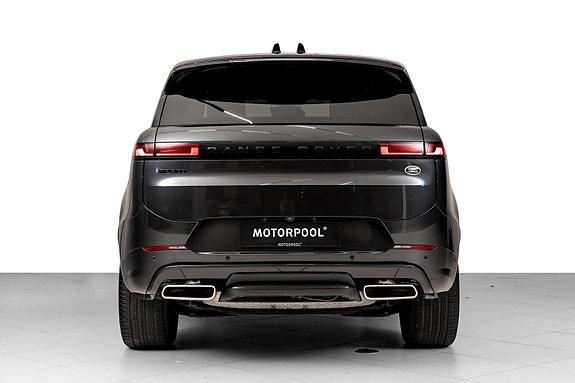 Land Rover Range Rover Sport 5 of 30