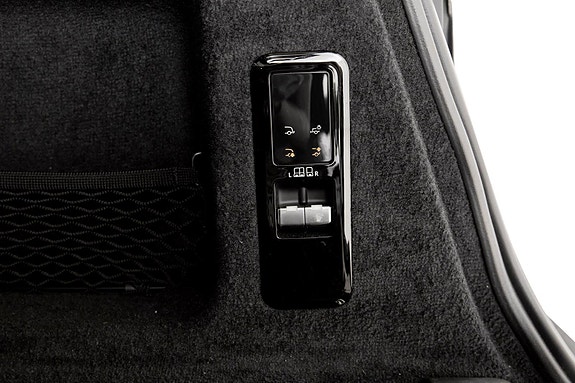 Land Rover Range Rover Sport 27 of 30