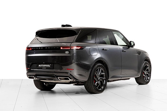 Land Rover Range Rover Sport 2 of 30