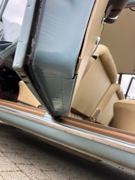 Mercedes-Benz 230 19 of 30