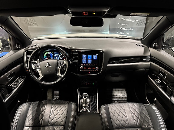 Mitsubishi Outlander 16 of 30