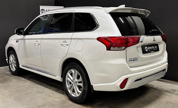 Mitsubishi Outlander 10 of 30