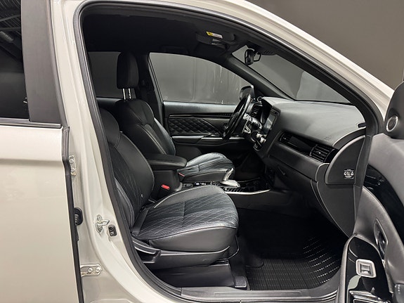 Mitsubishi Outlander 14 of 30