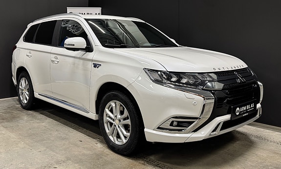 Mitsubishi Outlander 3 of 30
