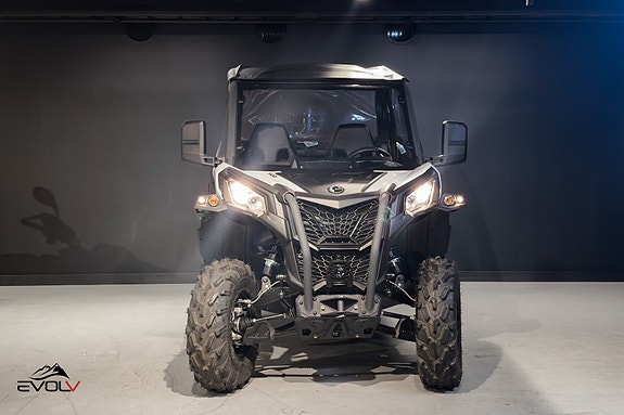 Can-Am Maverick Trail 700 TR 2 of 2