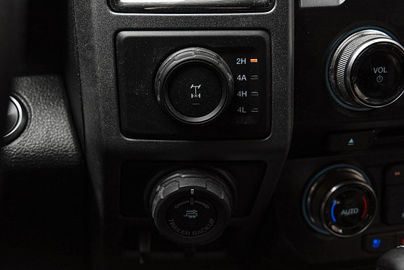 Ford F-150 14 of 30