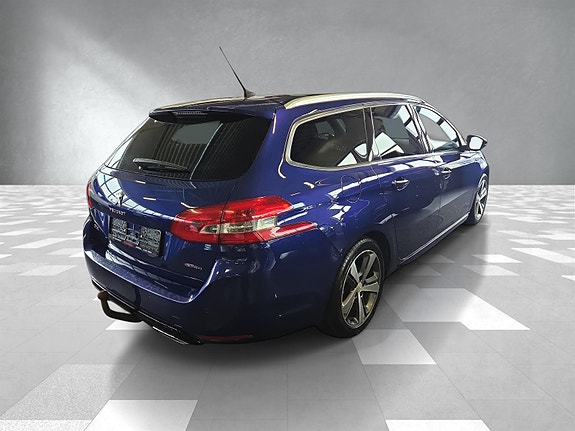 Peugeot 308 3 of 5