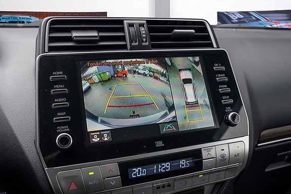 Toyota Land Cruiser 24 of 30