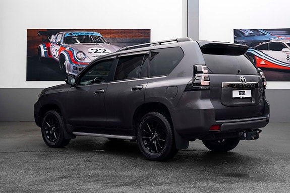 Toyota Land Cruiser 6 of 30
