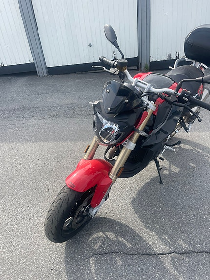 BMW F 800 R 3 of 5