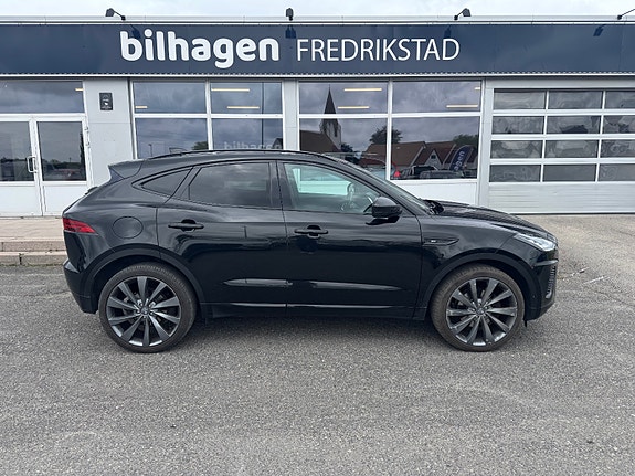 Jaguar E-PACE 4 of 5