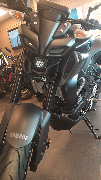Yamaha MT-125 4 of 5