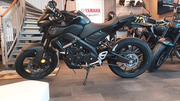 Yamaha MT-125 2 of 5