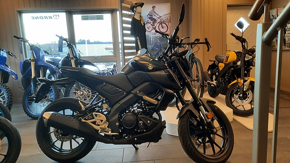 Yamaha MT-125 3 of 5