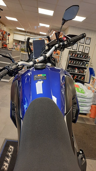 Yamaha XTZ700 3 of 5