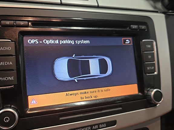 Volkswagen Passat CC 14 of 23