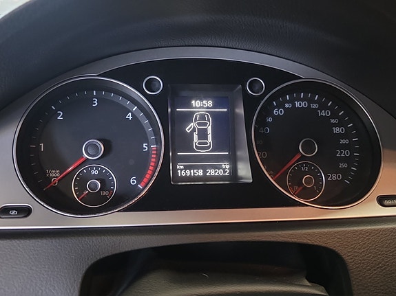 Volkswagen Passat CC 7 of 23