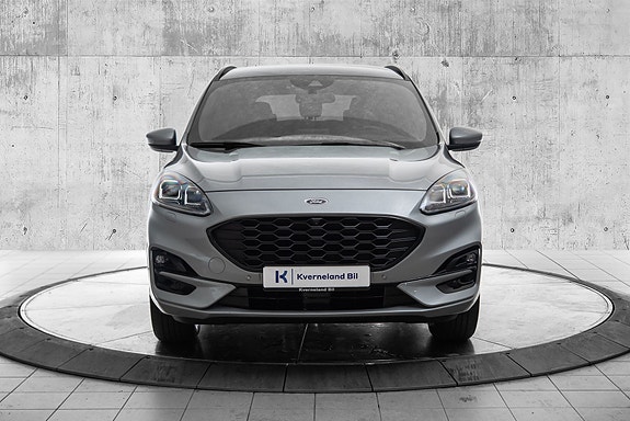 Ford Kuga 8 of 23
