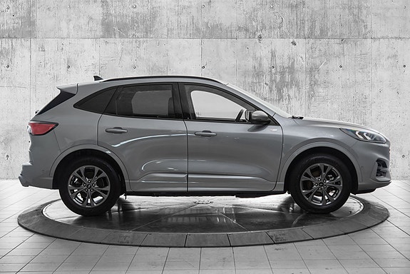Ford Kuga 6 of 23