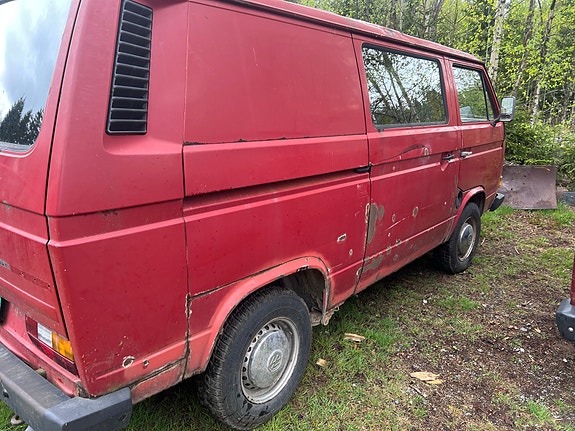 Volkswagen Transporter 3 of 5