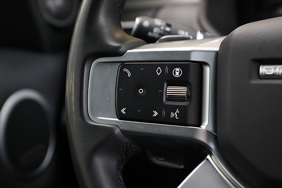 Land Rover Discovery 14 of 30