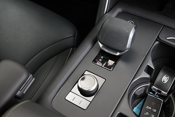 Land Rover Discovery 17 of 30