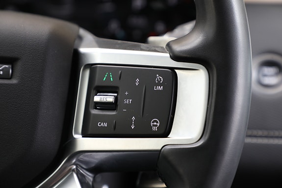 Land Rover Discovery 15 of 30