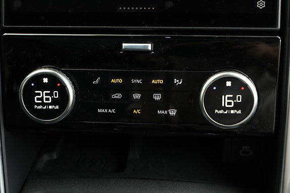 Land Rover Discovery 16 of 30