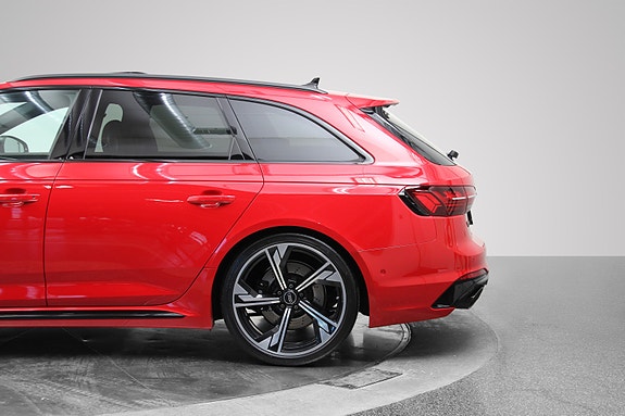 Audi RS4 9 of 30
